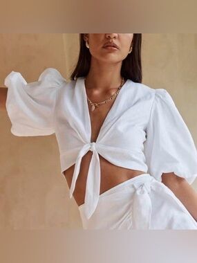 DISSH White Cropped Tie-Front Puff Sleeve Top